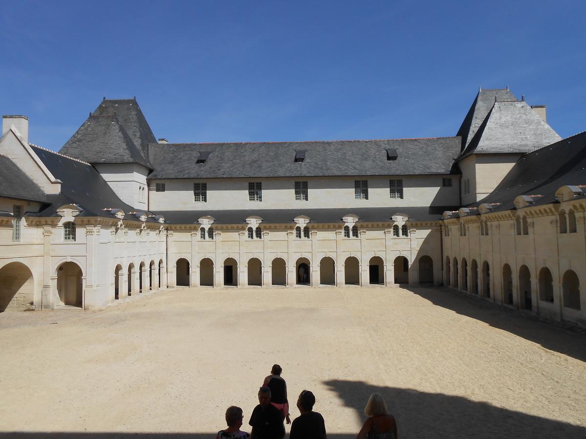 Gite-Civray-De-Touraine Maison De Denise المظهر الخارجي الصورة